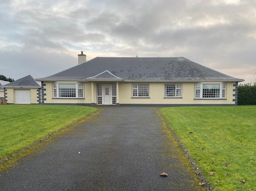 Knockatee West, Dunmore, Co Galway.H54 TO20 – 4 Bed Spacious Bungalow on Elevated Site